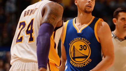 勇士官方晒库里、追梦与科比的合影，纪念“8·24曼巴日”